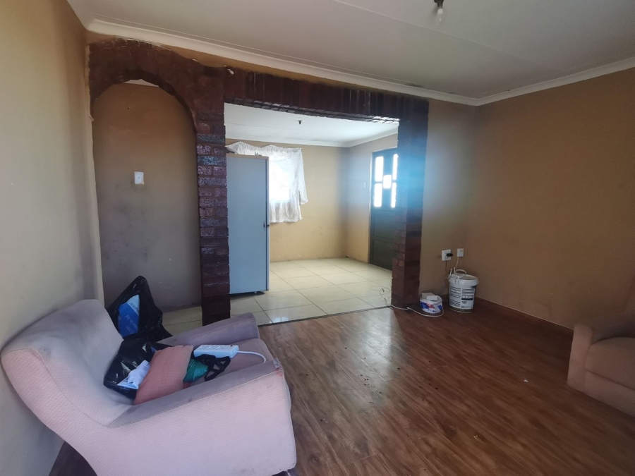 2 Bedroom Property for Sale in Zwide Eastern Cape